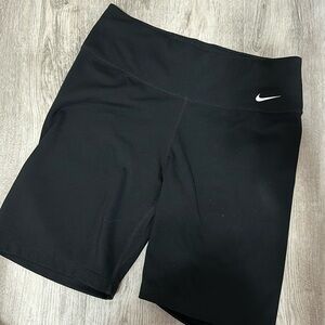 Nike Dri-fit 7” biker shorts